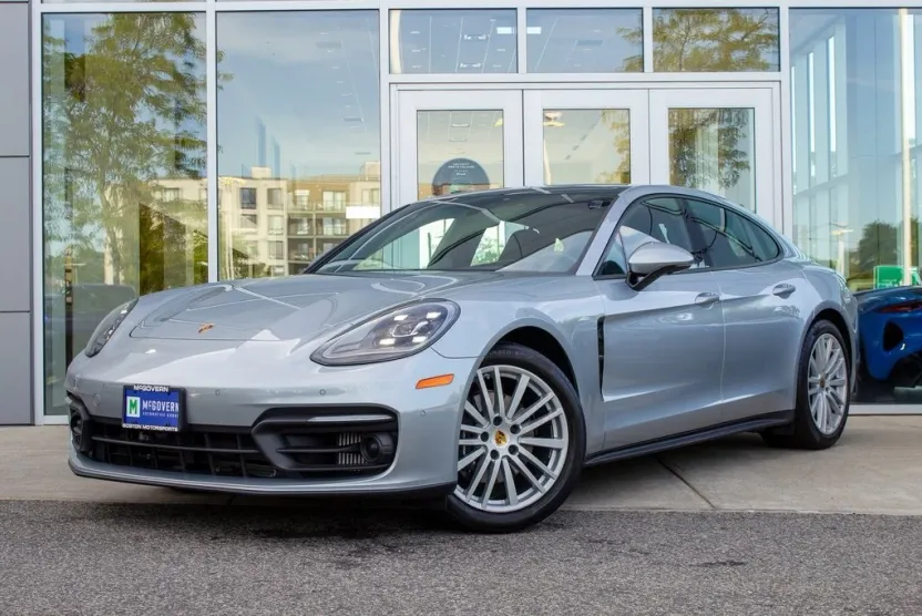 2021 Porsche Panamera 4 photo 1