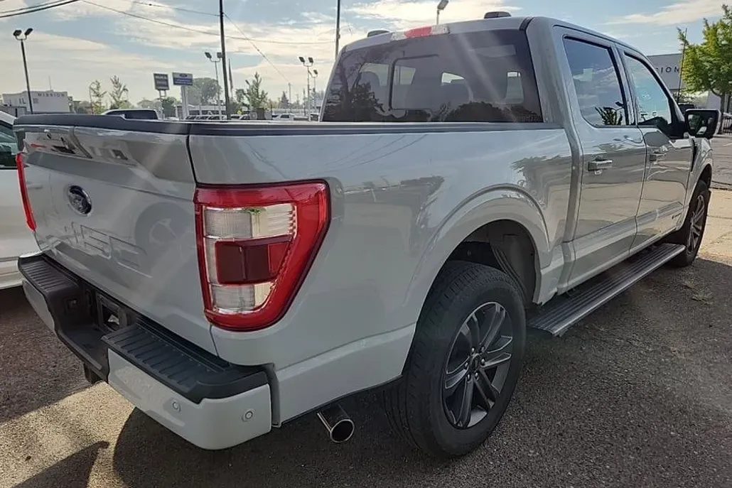 2023 Ford F-150 Lariat photo 1
