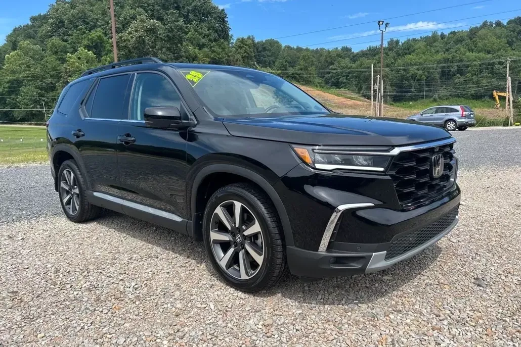 2023 Honda Pilot Elite photo 1