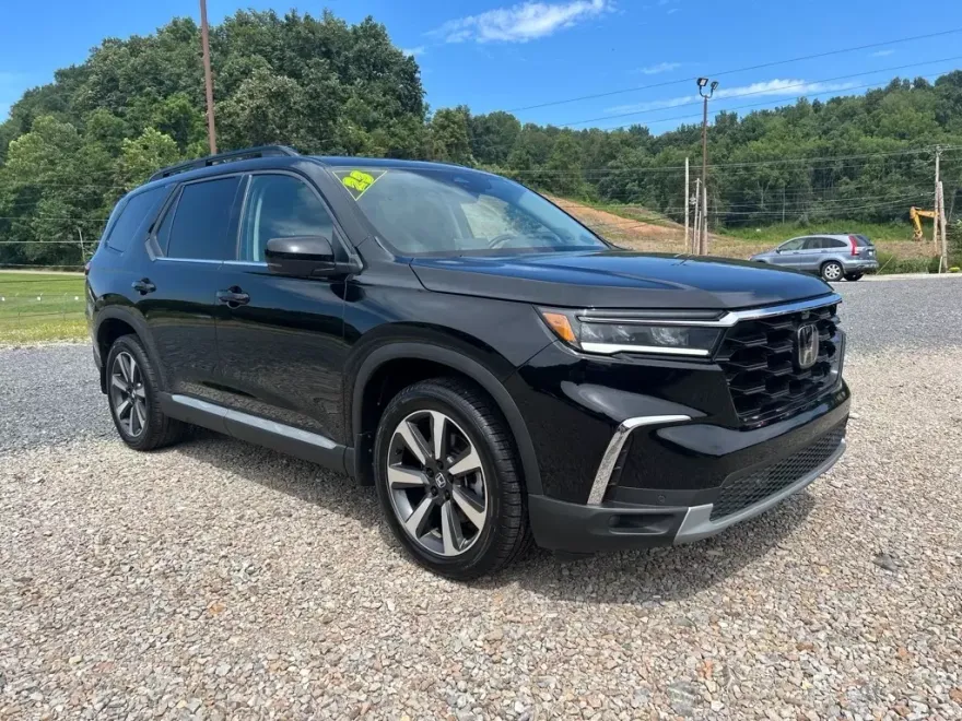 2023 Honda Pilot Elite photo 1