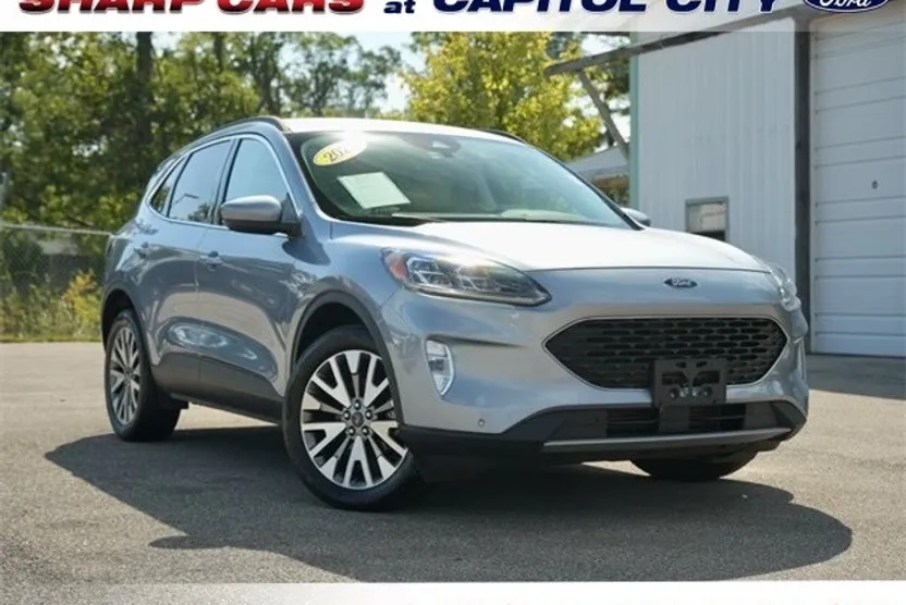 2022 Ford Escape Titanium photo 1