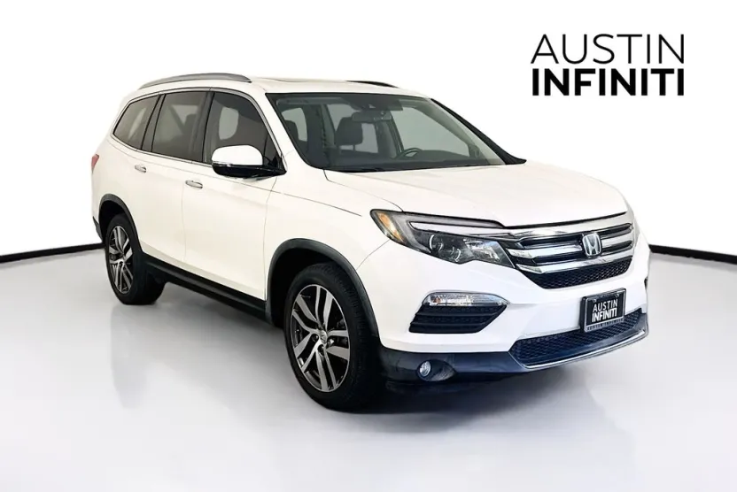 2016 Honda Pilot Elite photo 1