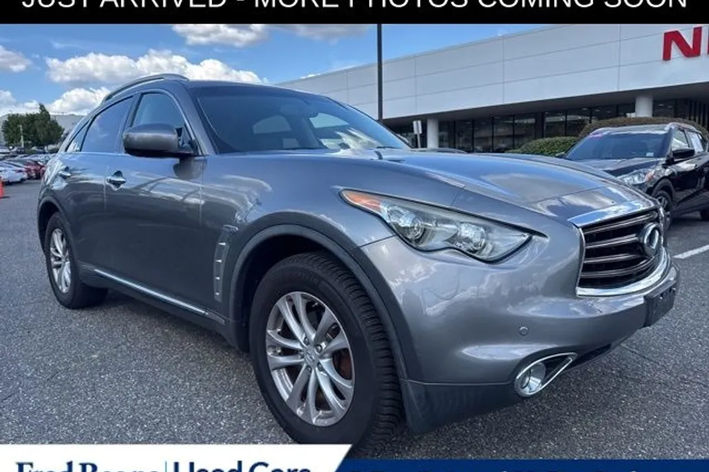2014 Infiniti QX70 Base photo 1