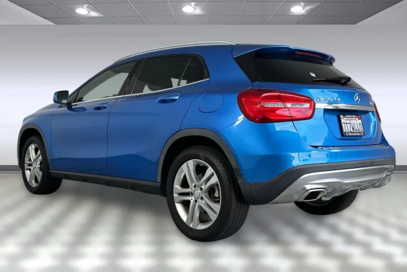 2015 Mercedes Benz GLA 250 4MATIC photo 1