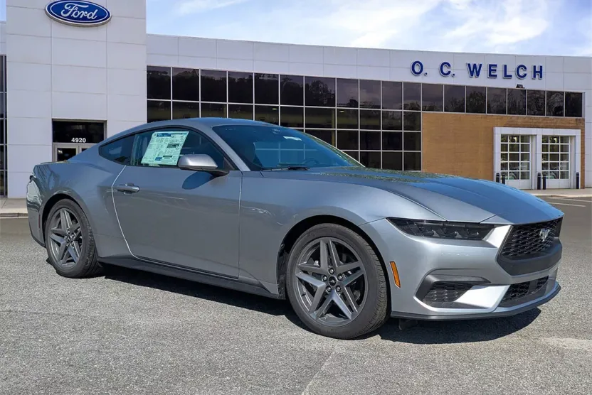 2025 Ford Mustang EcoBoost Premium photo 1