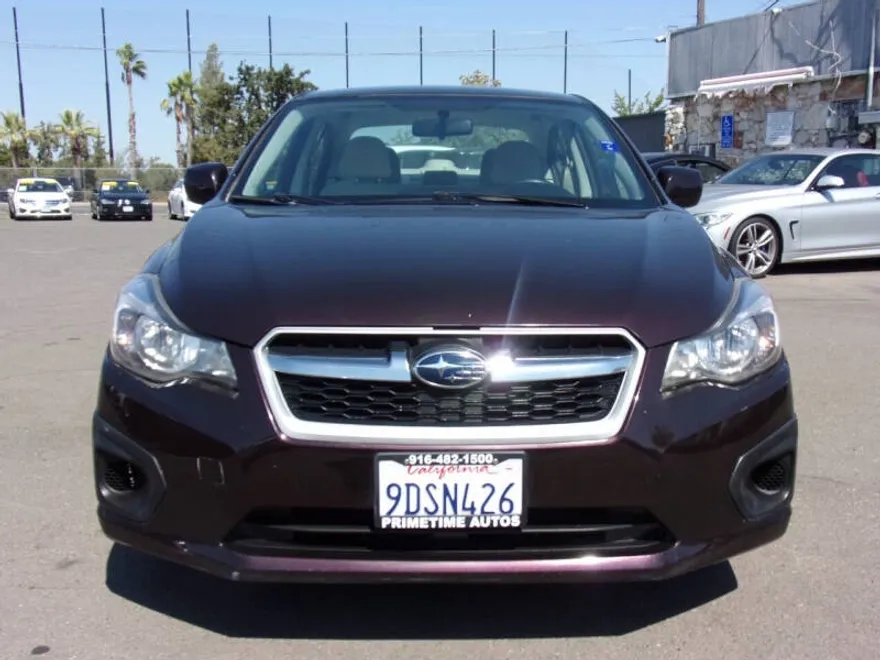 2012 Subaru Impreza 2.0i Premium photo 1