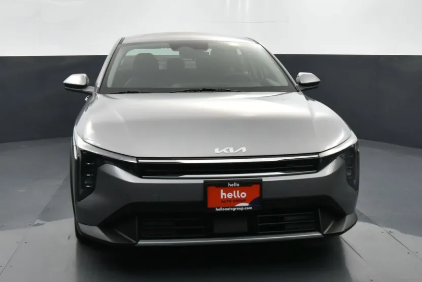 2025 Kia K4 EX photo 1