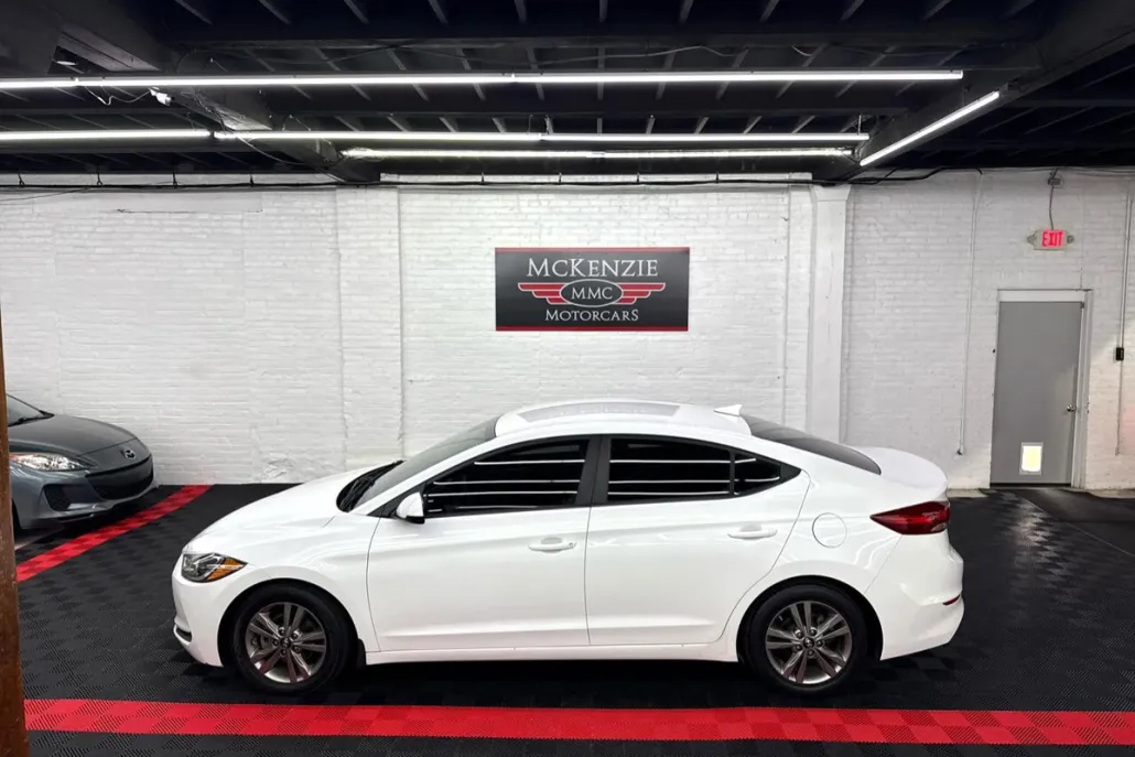 2018 Hyundai Elantra SEL photo 1