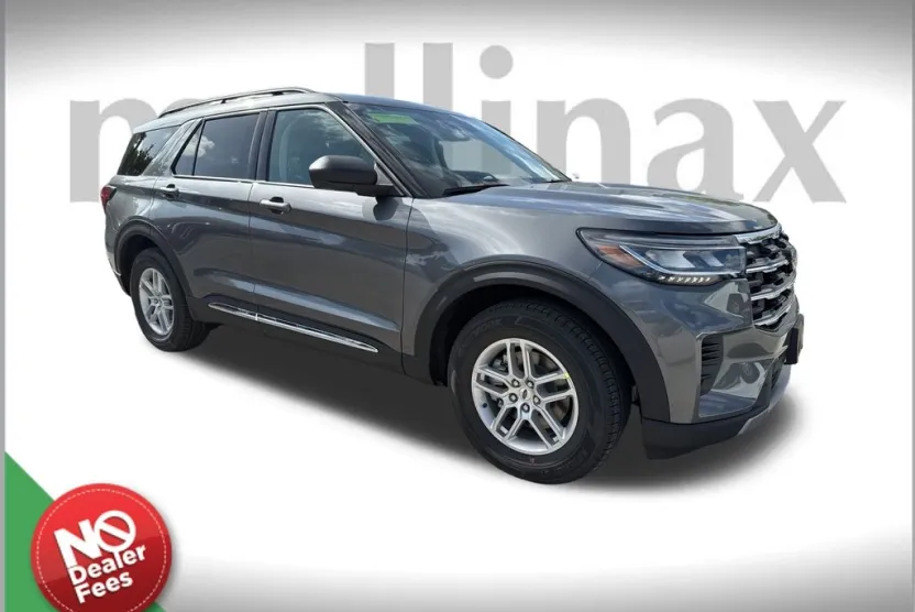 2025 Ford Explorer photo 1