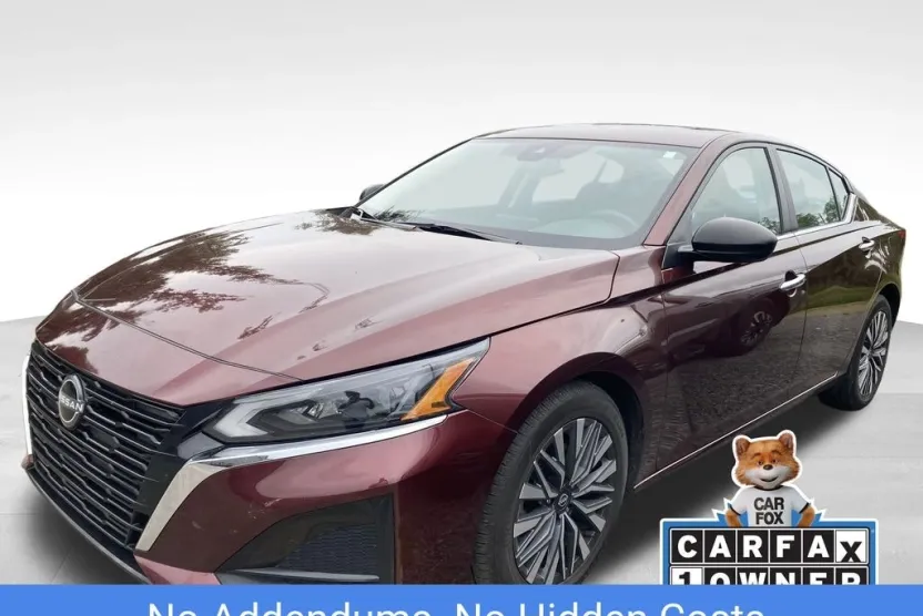 2024 Nissan Altima 2.5 SV photo 1