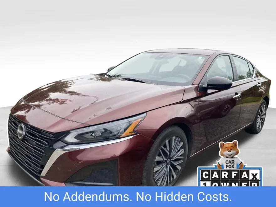 2024 Nissan Altima 2.5 SV photo 1