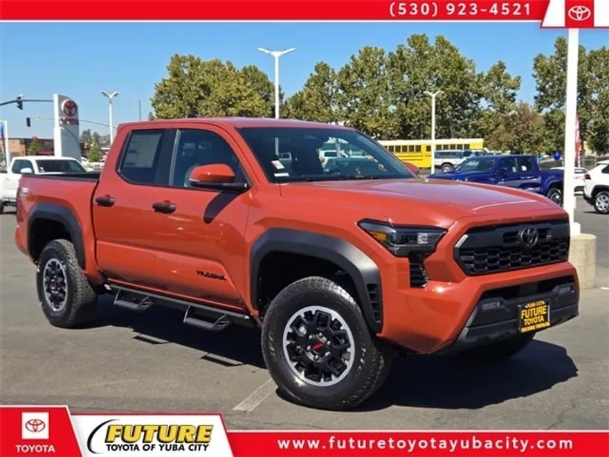 2025 Toyota Tacoma TRD Off-Road photo 1