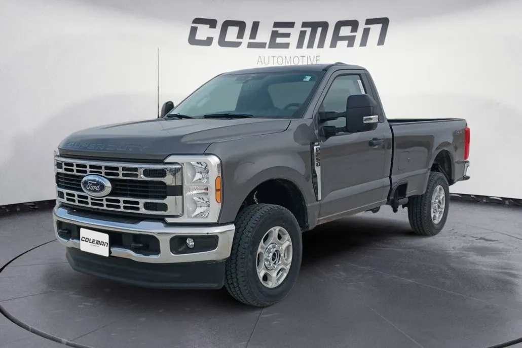 2025 Ford F-250 photo 1