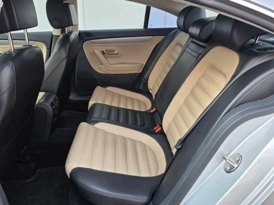 2014 Volkswagen CC Sport photo 1