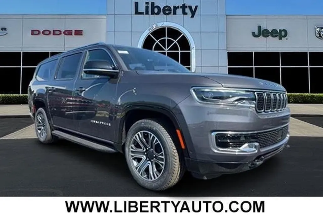 2024 Jeep Wagoneer L photo 1