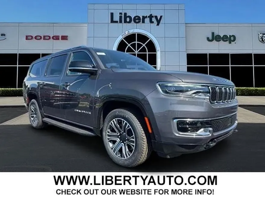 2024 Jeep Wagoneer L photo 1