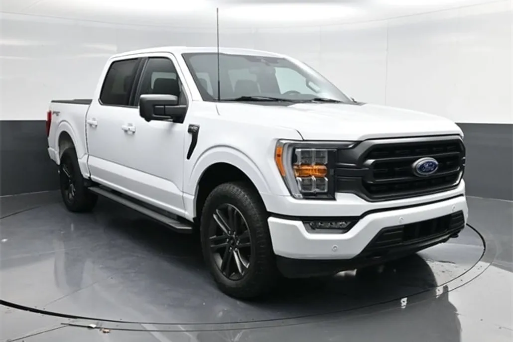 2022 Ford F-150 XLT photo 1