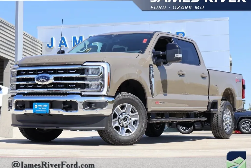 2026 Ford F-250 Lariat photo 1