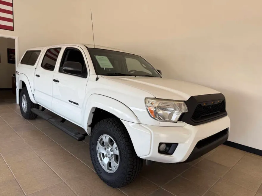 2015 Toyota Tacoma PreRunner V6 photo 1