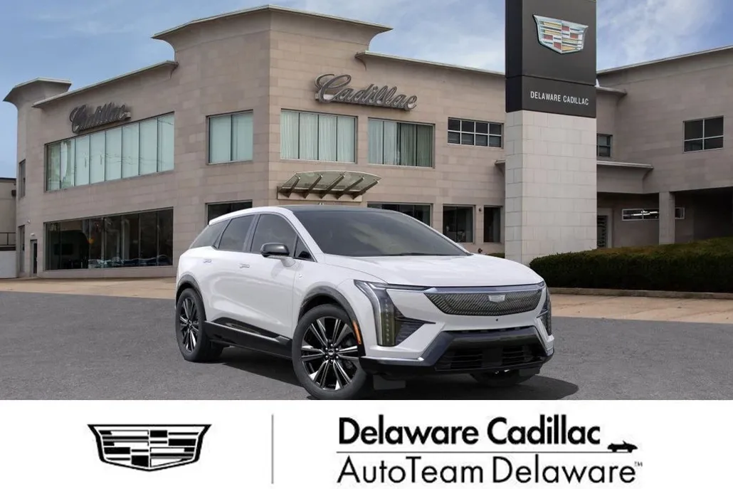 2025 Cadillac Optiq Luxury photo 1