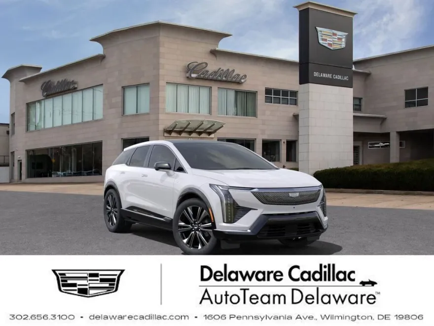 2025 Cadillac Optiq Luxury photo 1