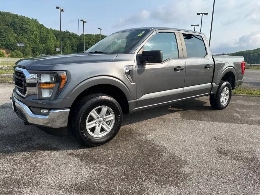 2023 Ford F-150 XLT photo 1