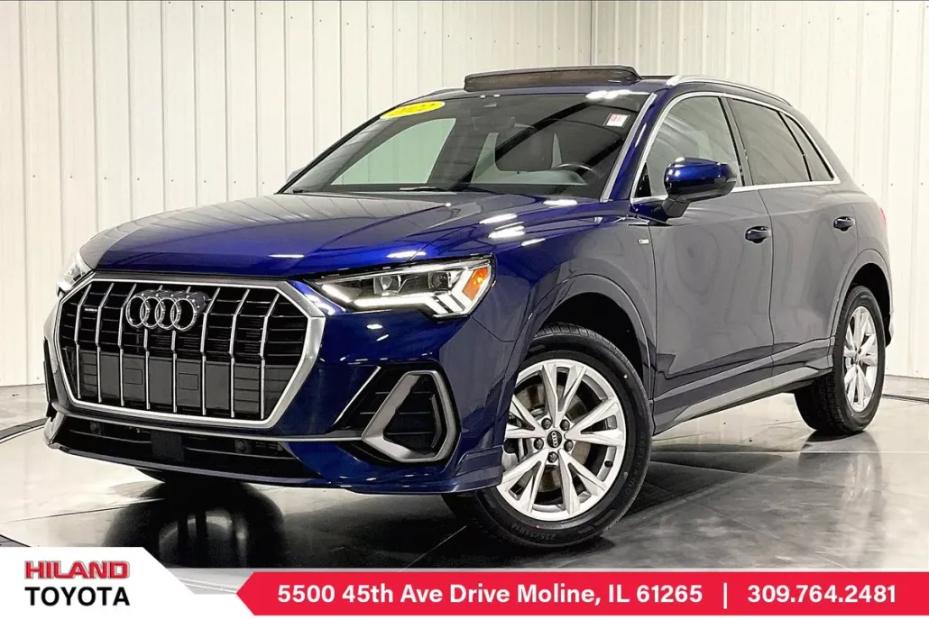 2022 Audi Q3 45 TFSI S line Premium photo 1