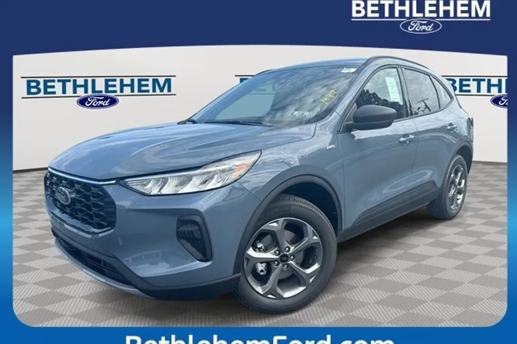 2025 Ford Escape ST-Line photo 1