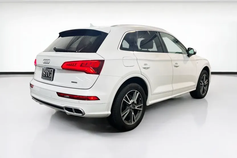 2020 Audi Q5 Premium photo 1