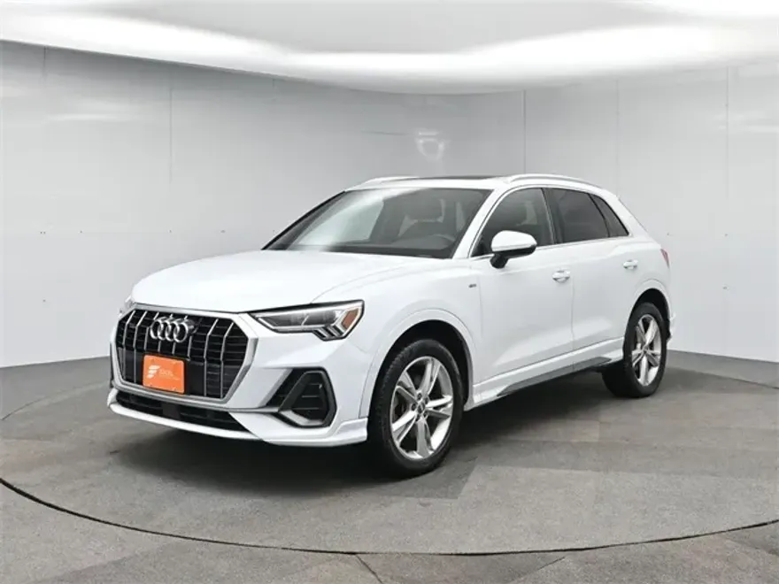 2020 Audi Q3 Premium Plus S line photo 1