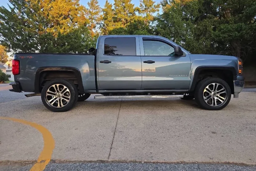 2014 Chevrolet Silverado 1500 LT Z71 photo 1