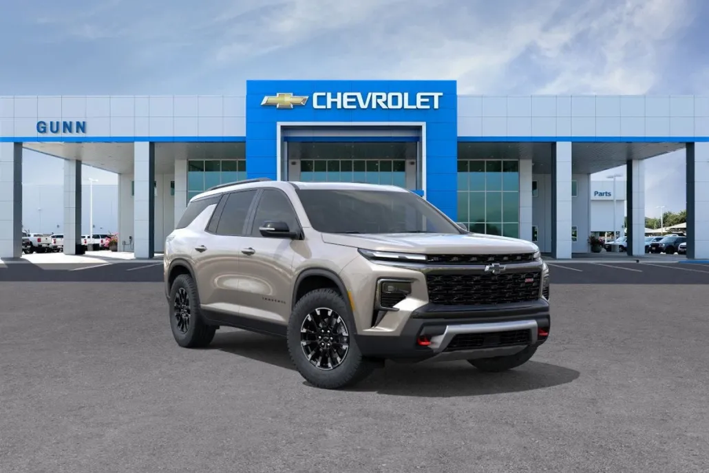 2026 Chevrolet Traverse Z71 photo 1