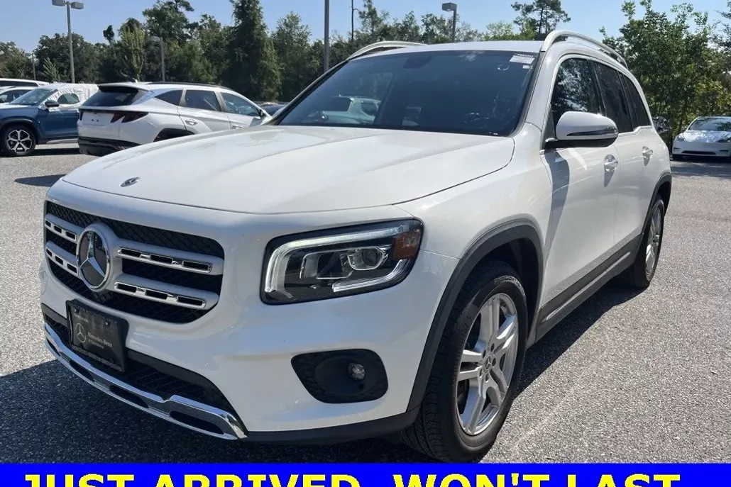 2022 Mercedes Benz GLB 250 photo 1