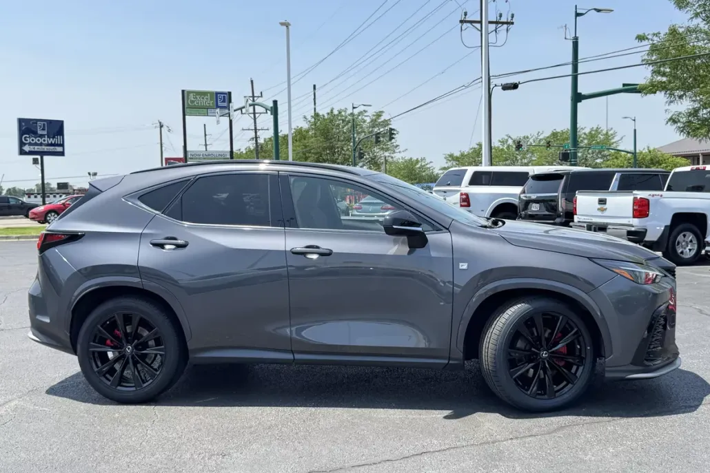 2022 Lexus NX 350 F SPORT Handling AWD photo 1