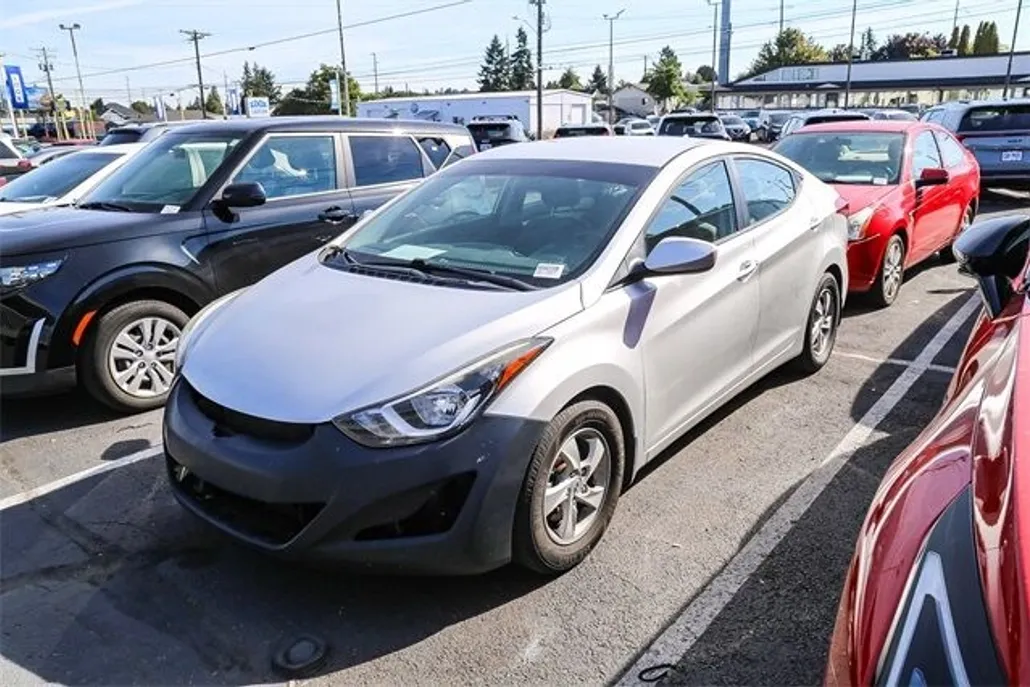 2015 Hyundai Elantra SE photo 1