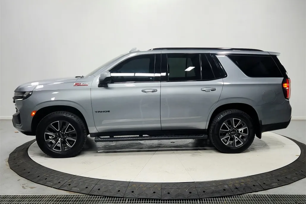 2023 Chevrolet Tahoe Z71 photo 1