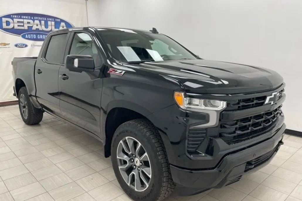 2026 Chevrolet Silverado 1500 RST photo 1
