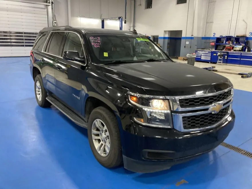 2019 Chevrolet Tahoe LT photo 1