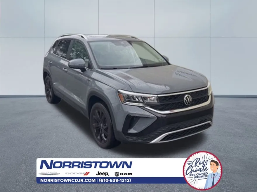2022 Volkswagen Taos SE photo 1