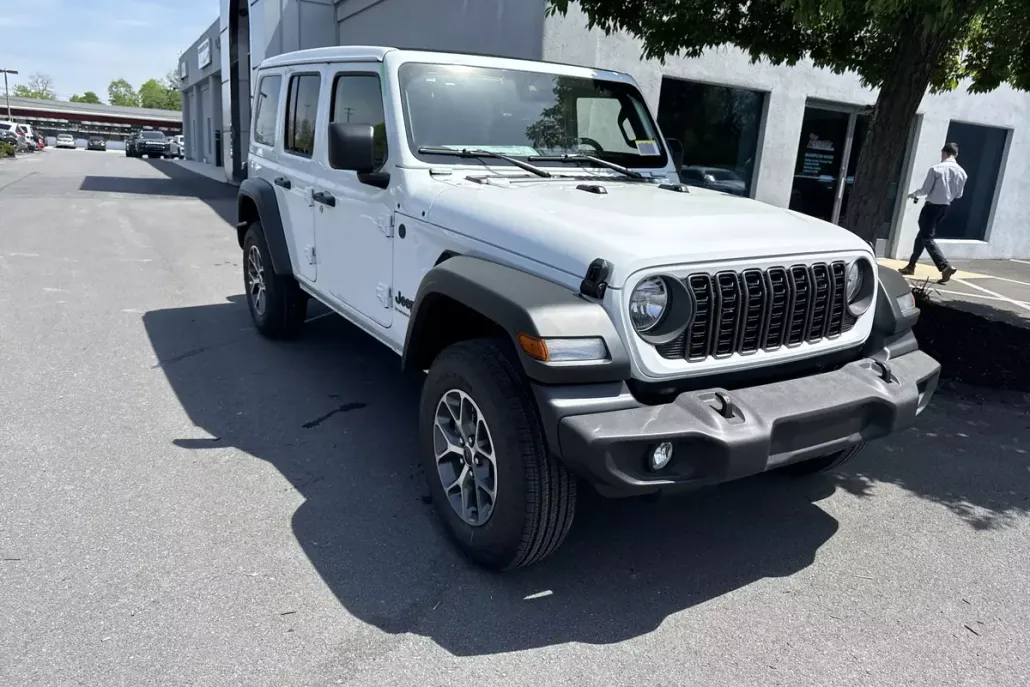 2025 Jeep Wrangler Sport photo 1