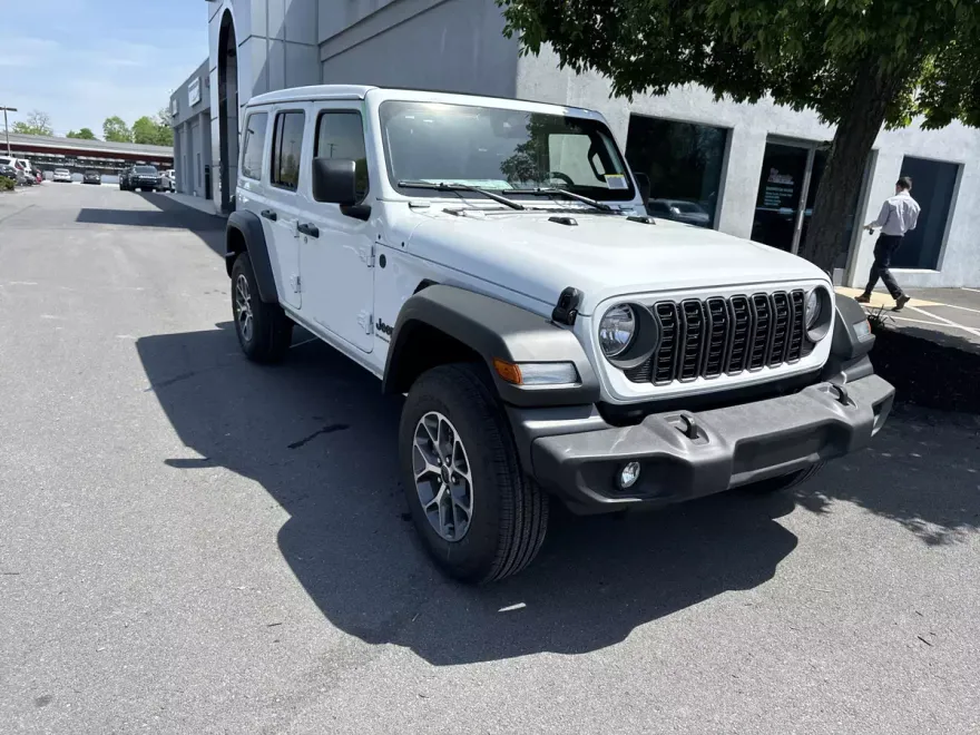 2025 Jeep Wrangler Sport photo 1