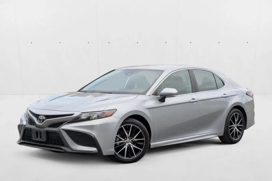 2023 Toyota Camry SE photo 1
