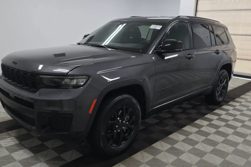 2024 Jeep Grand Cherokee Altitude photo 1