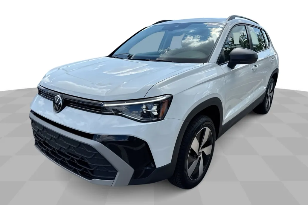 2025 Volkswagen Taos S photo 1