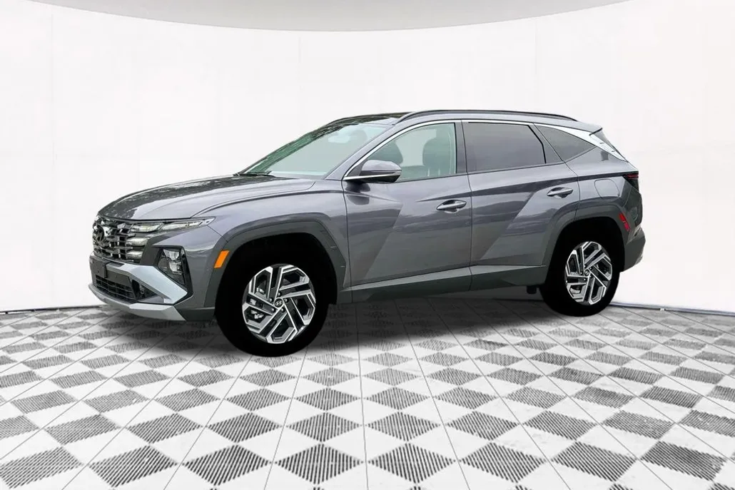 2025 Hyundai Tucson Hybrid Limited photo 1