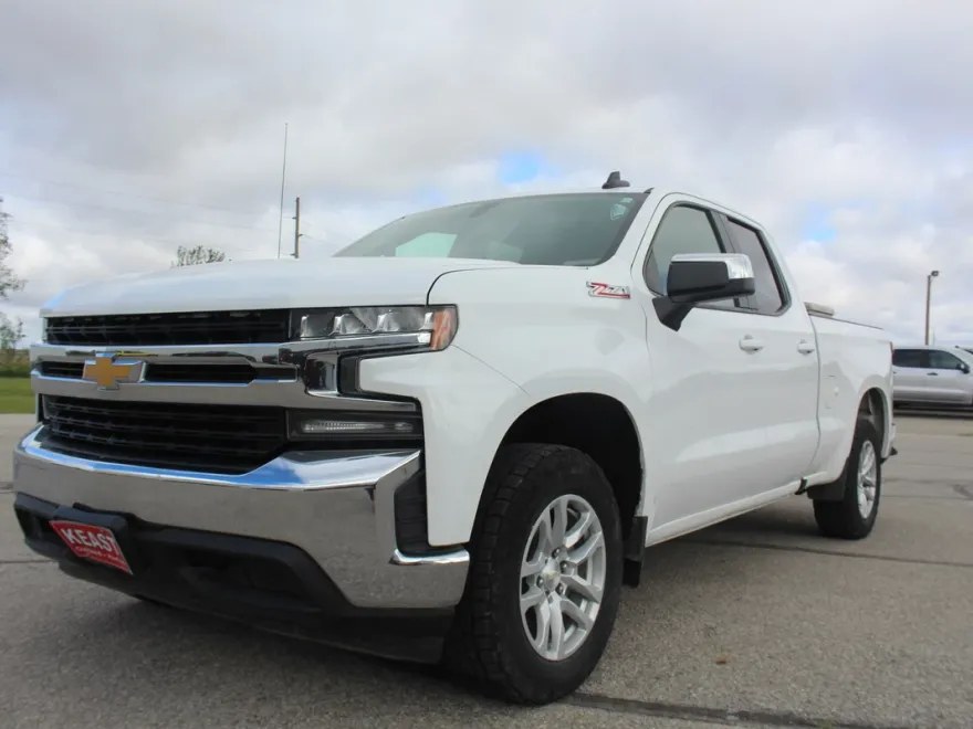 2019 Chevrolet Silverado 1500 LT photo 1
