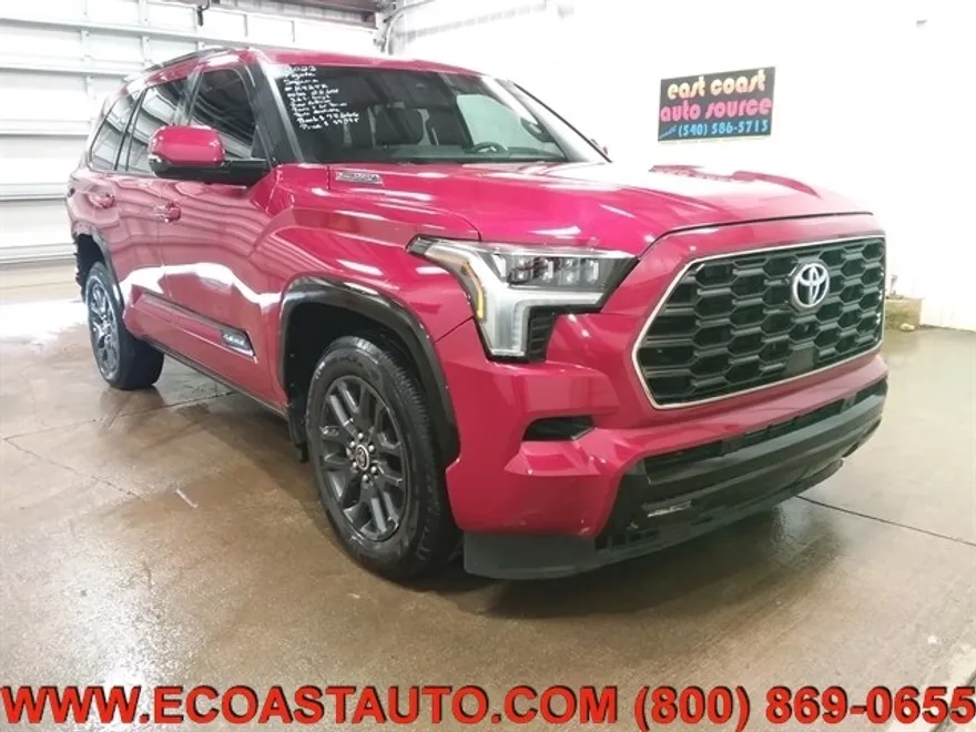 2023 Toyota Sequoia Platinum photo 1