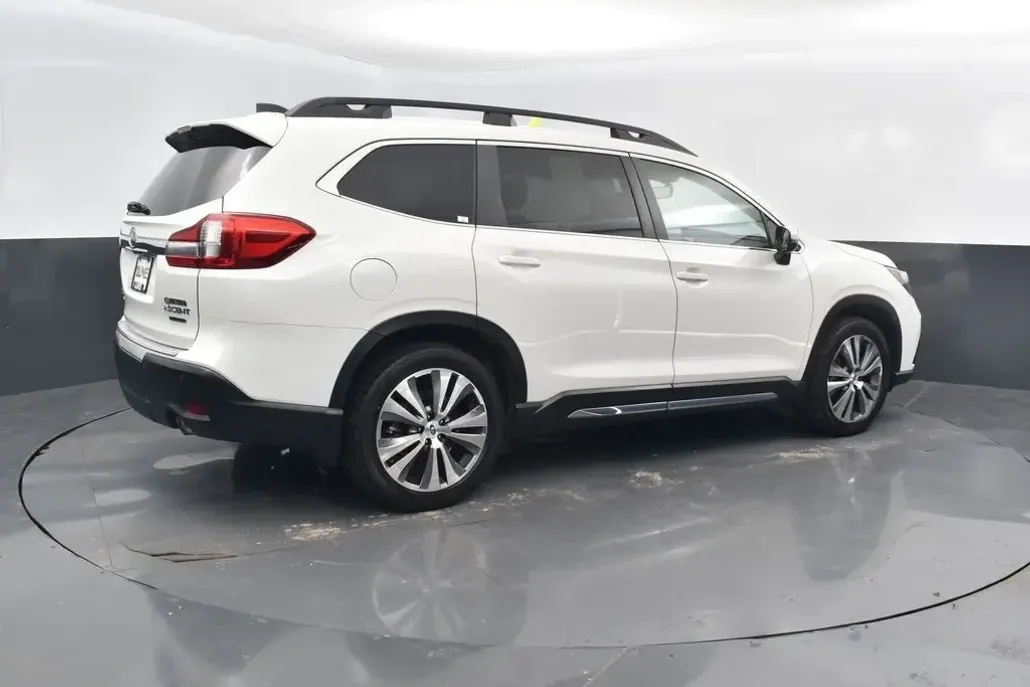 2020 Subaru Ascent Limited photo 1
