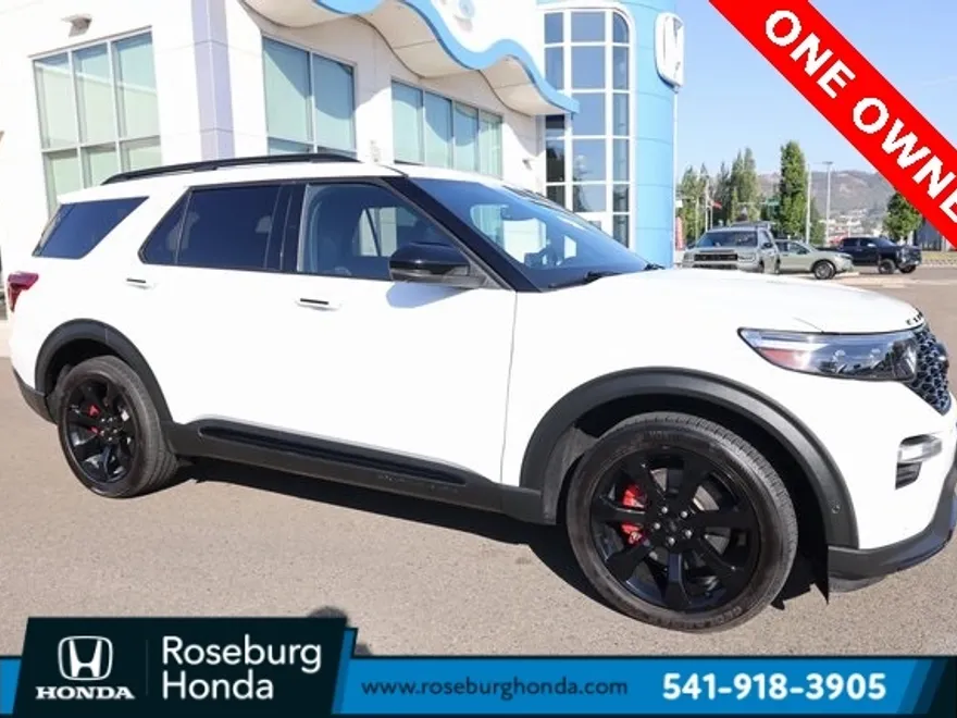 2021 Ford Explorer ST photo 1