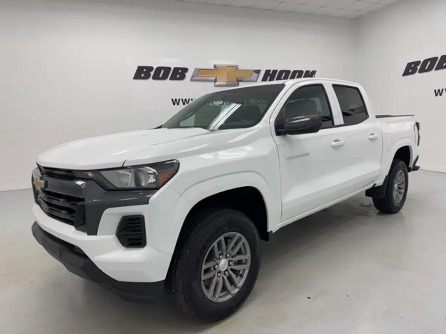 2026 Chevrolet Colorado LT photo 1